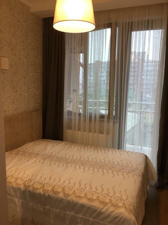 Appartment Giorgi Batumi Exterior photo